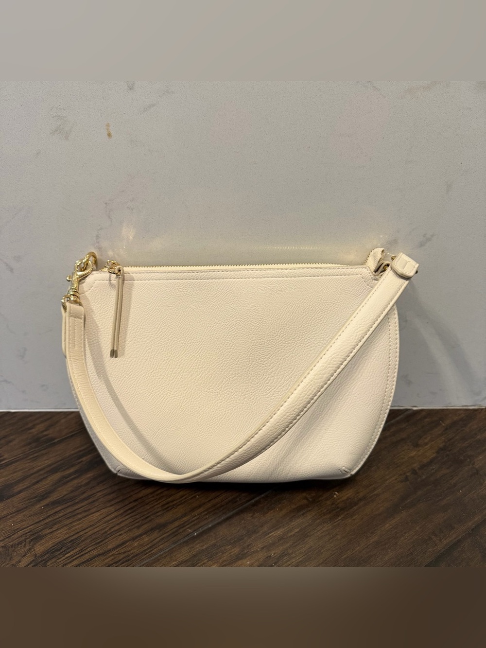Universal thread shoulder bag purse